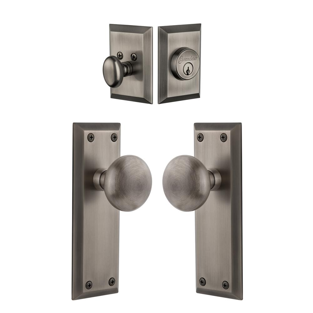 Grandeur by Nostalgic Warehouse Single Cylinder Combo Pack Keyed Differently - Fifth Avenue Plate with Fifth Avenue Knob and Matching Deadbolt in Antique Pewter